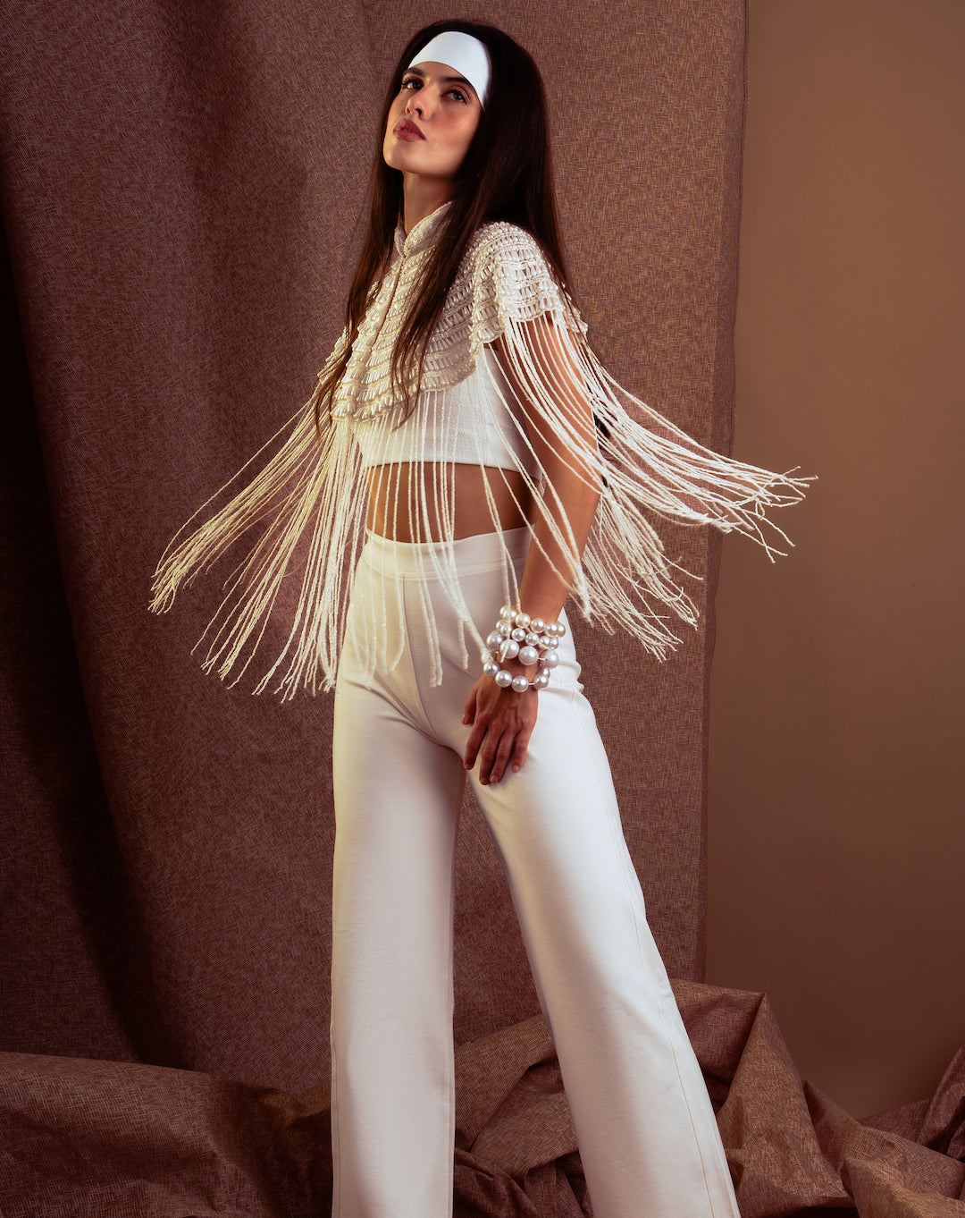 WHITE BEADER CAPE